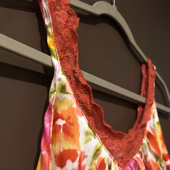 Bright Floral tank top - Picture 2 of 7